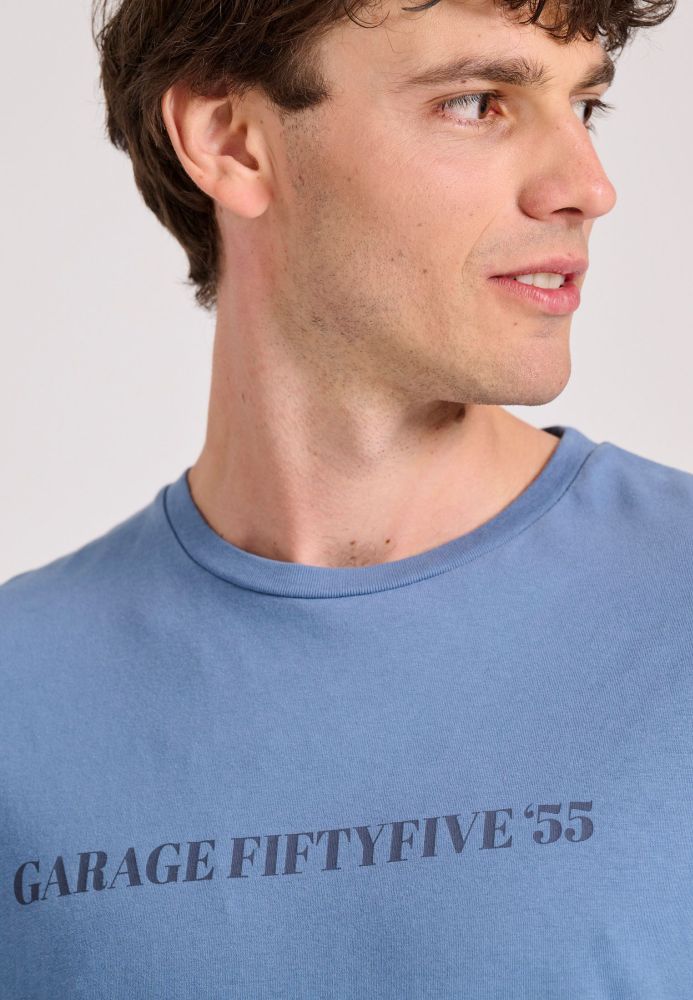 Ανδρικό t-shirt με τύπωμα στο στήθος Garage 55