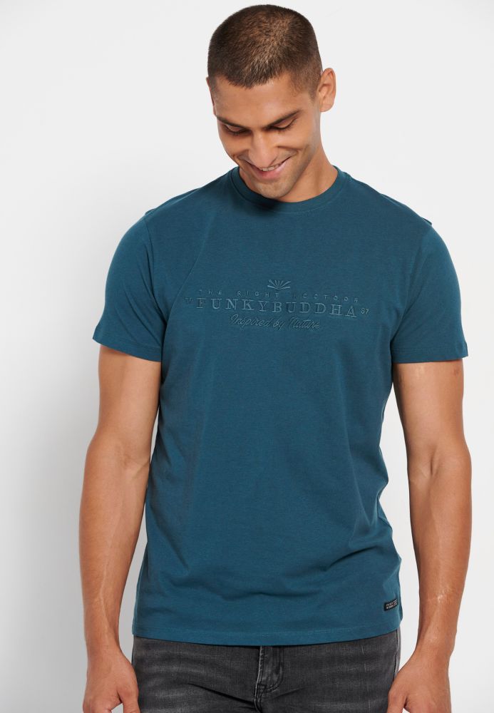 T-shirt με κέντημα στο στήθος