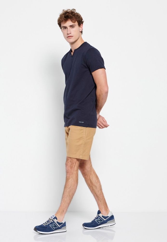 Essential t-shirt με λαιμό henley