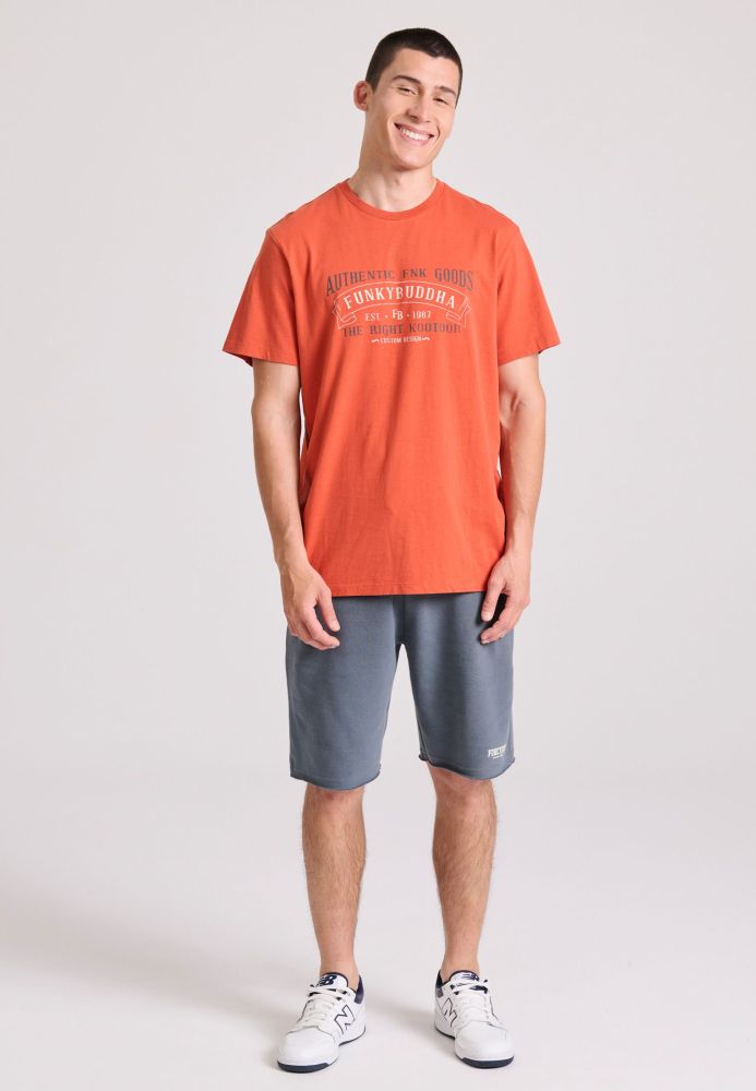 T-shirt με vintage text artwork τύπωμα