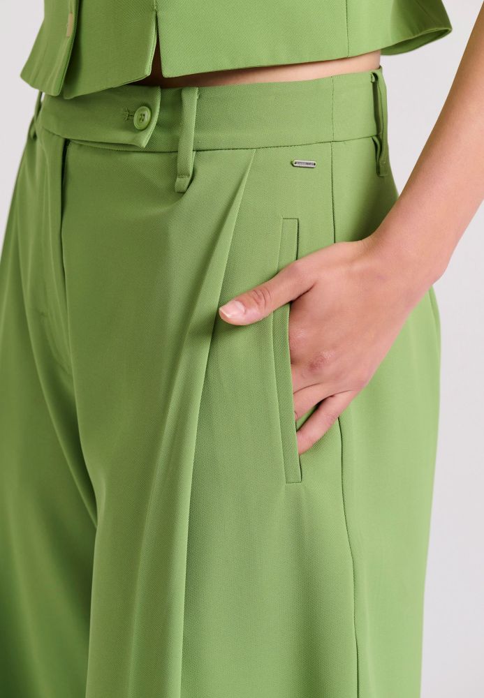 Loose fit cropped παντελόνι με μονή πιέτα