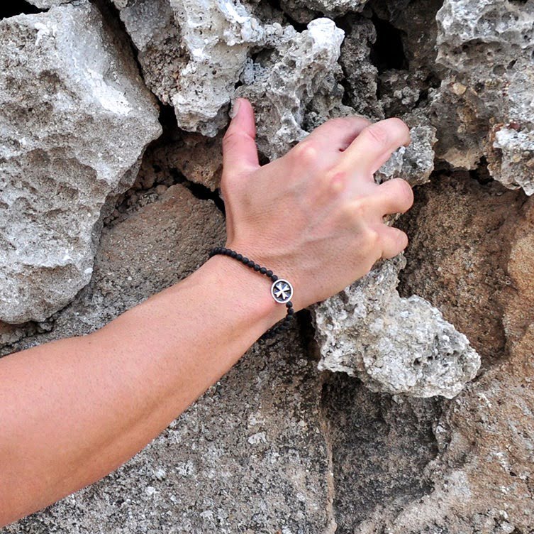 Βραχιόλι “Cross” από ασήμι 925° με Μαύρη Λάβα