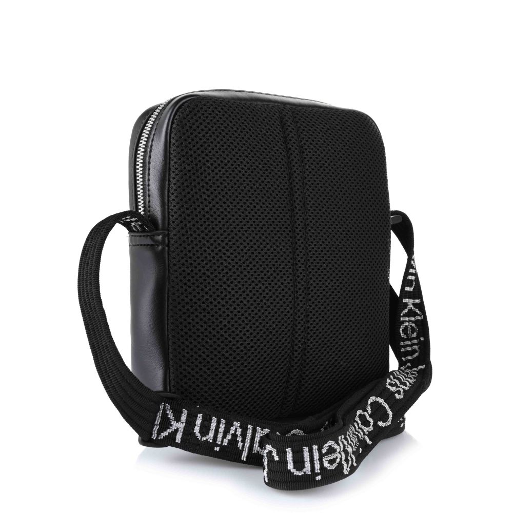 Τσαντάκι Χιαστί Calvin Klein Ultralight Reporter 18 K50K511489 BEH