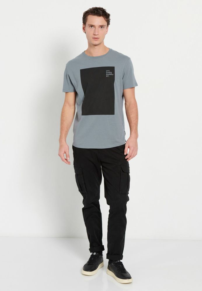 Relaxed fit t-shirt με τύπωμα στο στήθος
