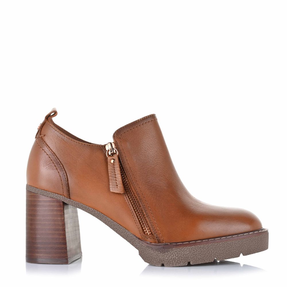 Δερμάτινα Ankle Μποτάκια Carmela 161861 Camel