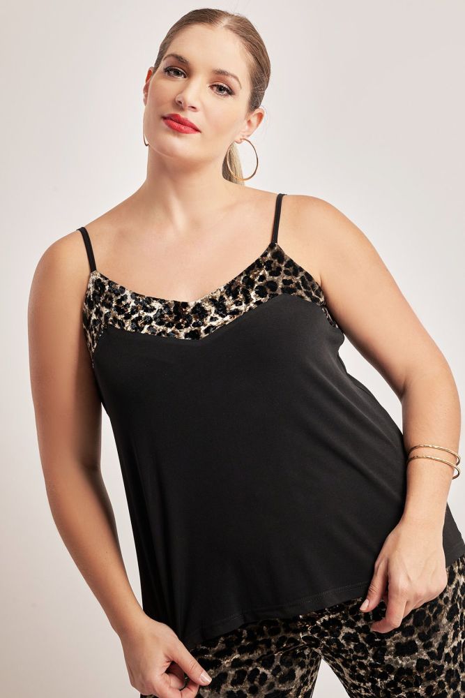 Τοπ με animal print λεπτομέρειες