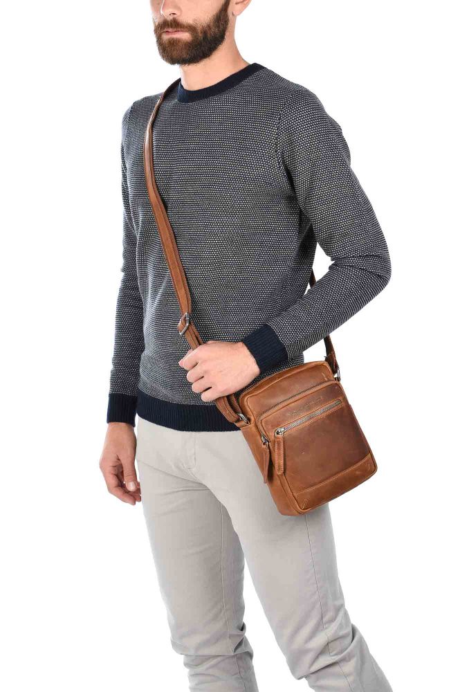 Δερμάτινο Τσαντάκι Χιαστί The Chesterfield Brand Birmingham C48.0980 31 Cognac