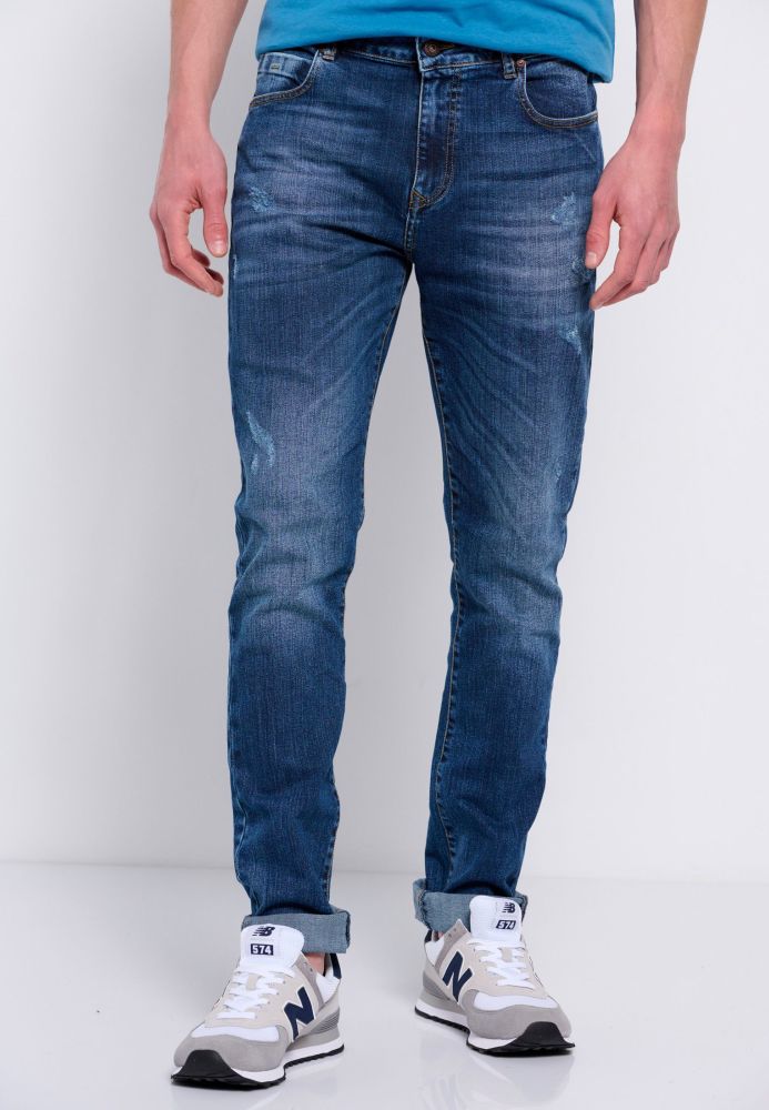 Tapered fit τζιν παντελόνι με φθορές