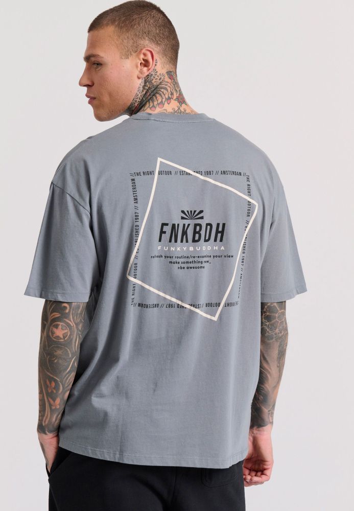 Oversized t-shirt με text artwork τύπωμα στην πλάτη
