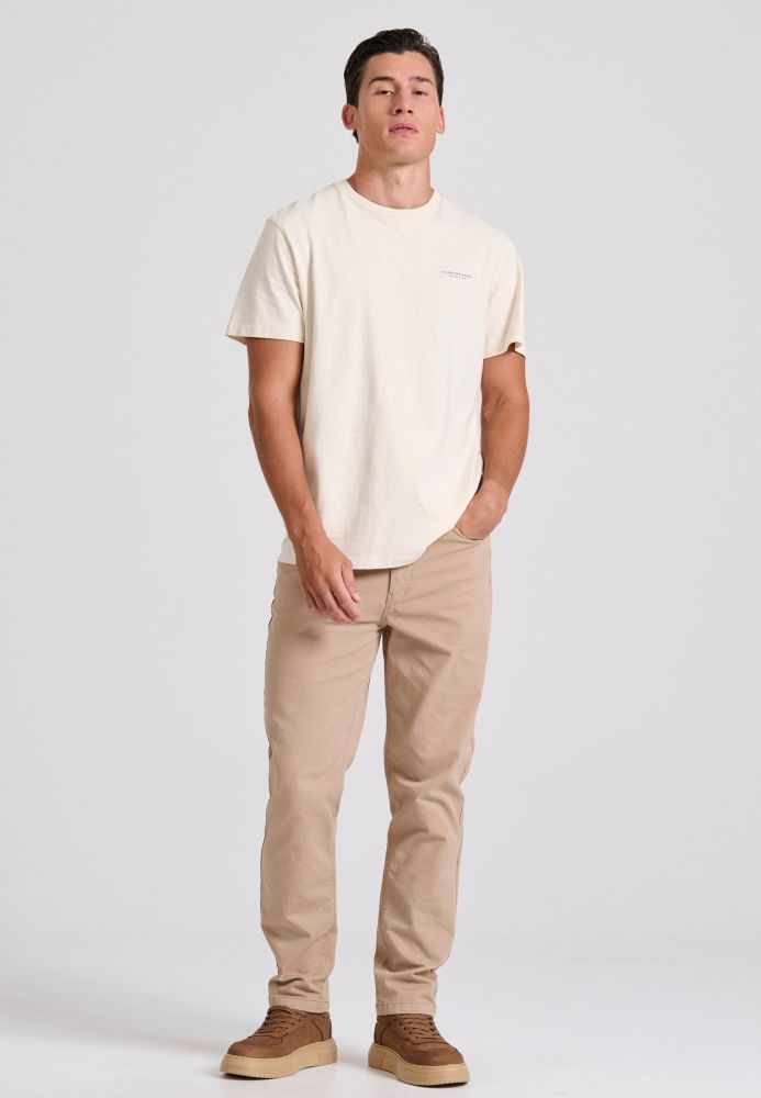 T-shirt με λαιμόκοψη - The essentials