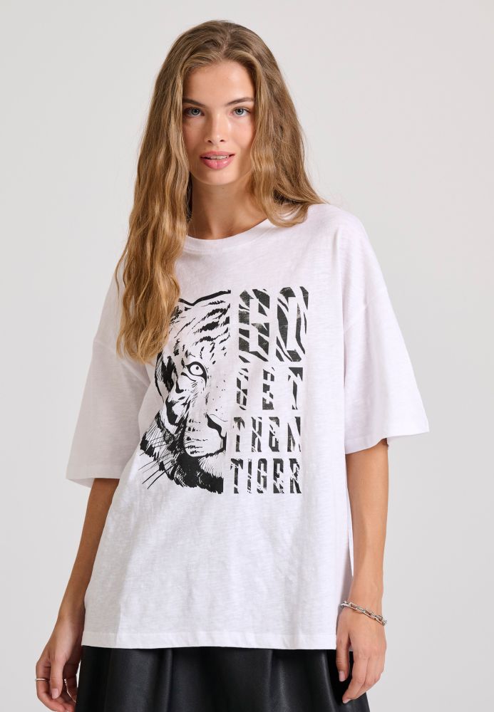 Loose fit t-shirt με τύπωμα στο στήθος