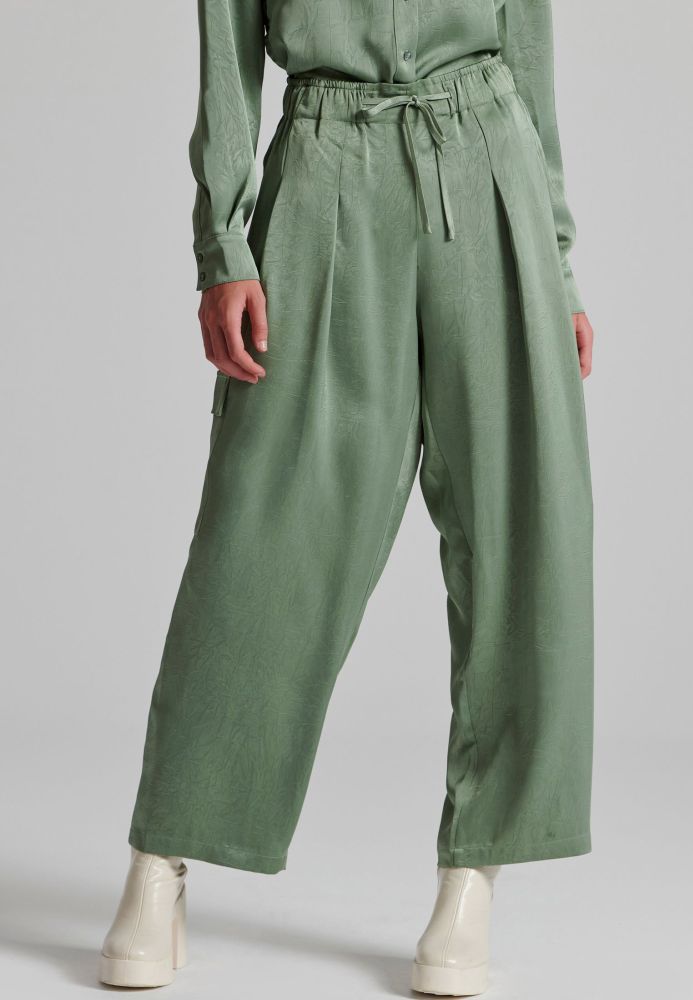 Loose fit cargo παντελόνι με 3D crinkle εφέ