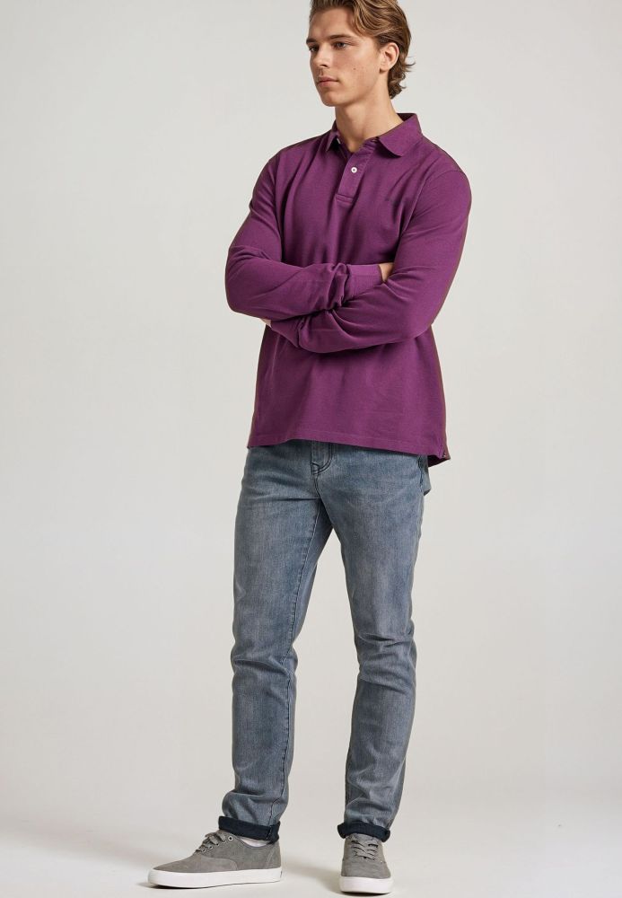 Slim tapered fit τζιν παντελόνι με ελαφρύ ξεθώριασμα