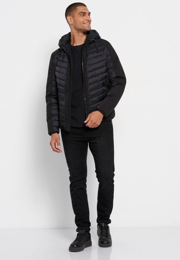 Καπιτονέ μπουφάν με κουκούλα