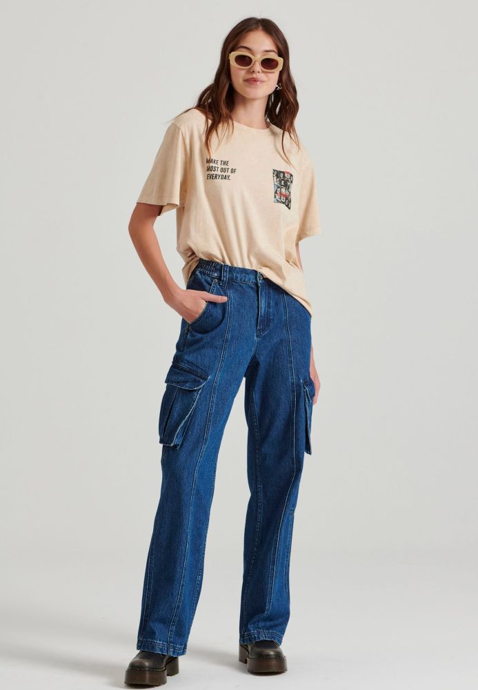 Relaxed fit garment dyed t-shirt με τύπωμα στην πλάτη