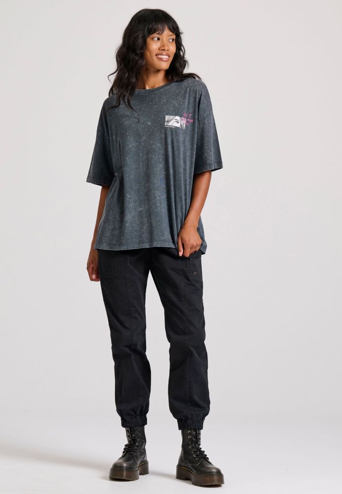 Oversized garment dyed t-shirt με τύπωμα στην πλάτη