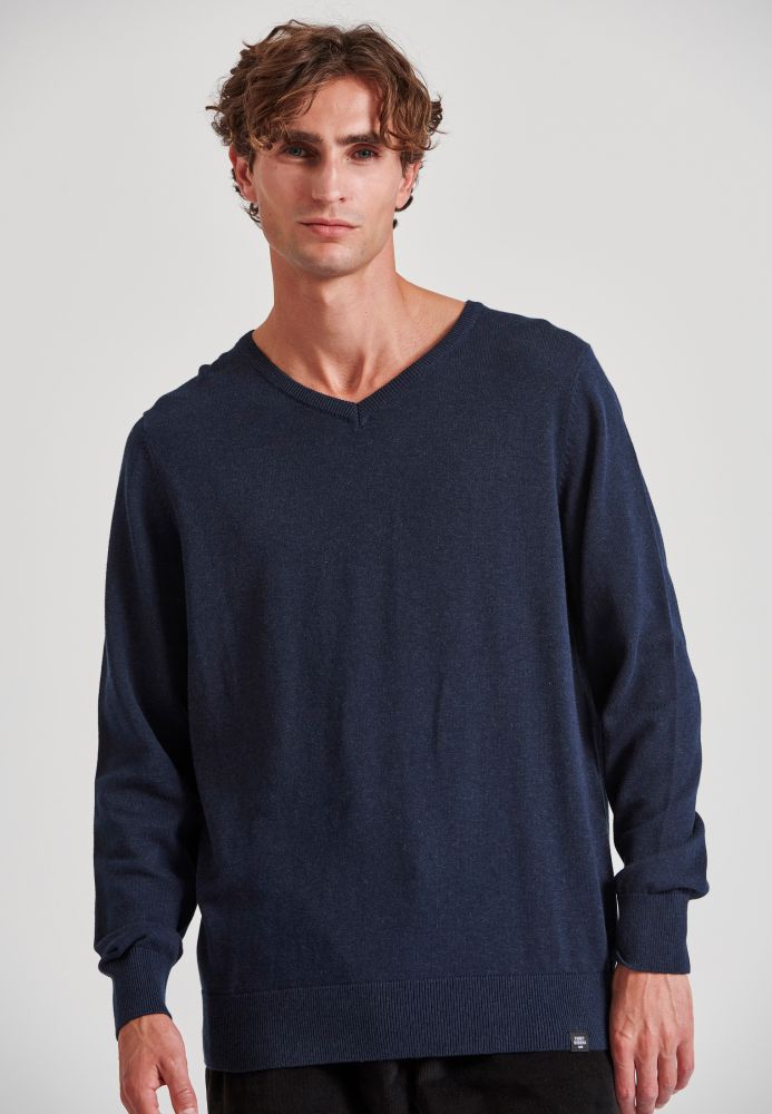 Ανδρικό πουλόβερ με V λαιμόκοψη - The essentials