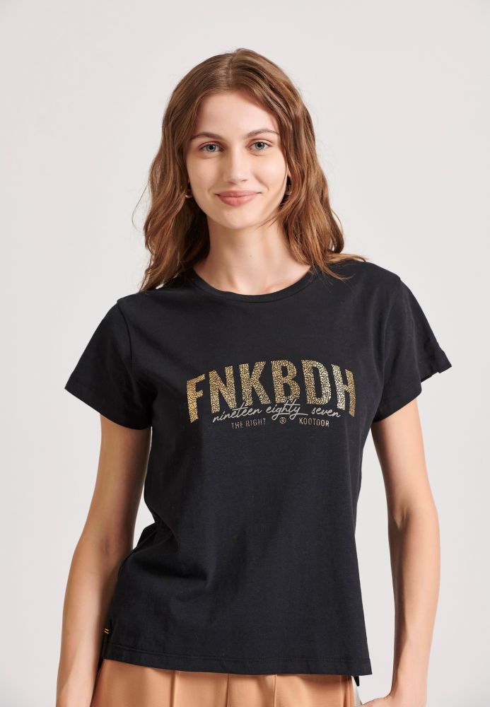 T-shirt με branded τύπωμα στο στήθος