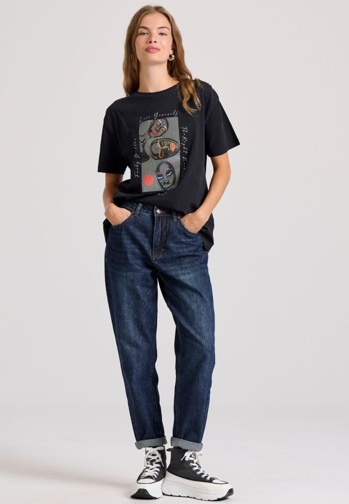 T-shirt με frame boho τύπωμα
