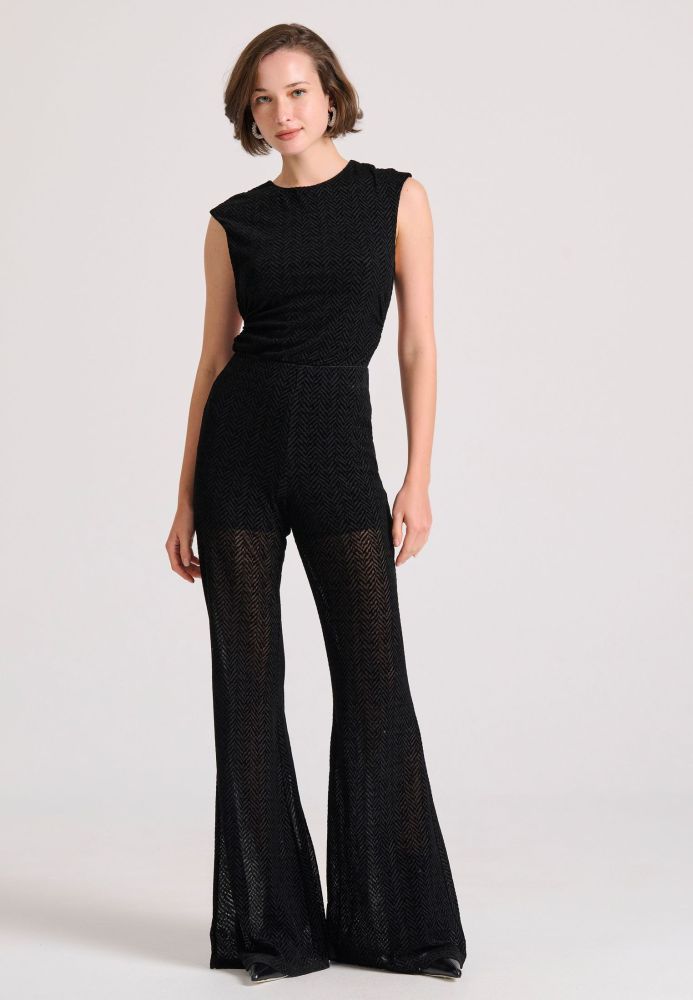 Κορμάκι σε βελουτέ ύφασμα με pattern