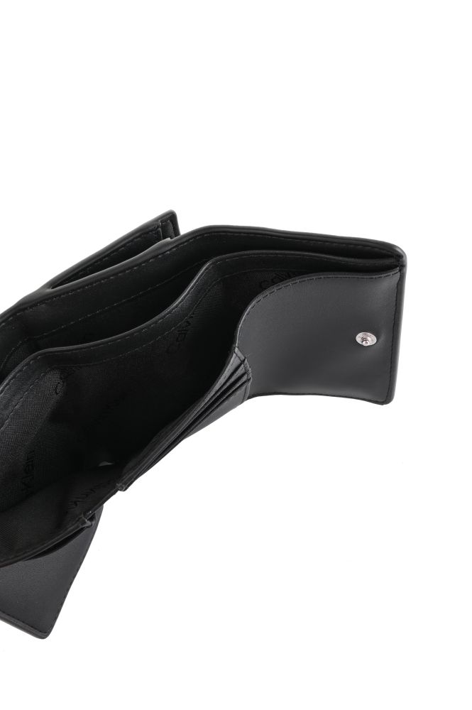 Πορτοφόλι Calvin Klein Must Small Trifold Mono K60K612939 BEH