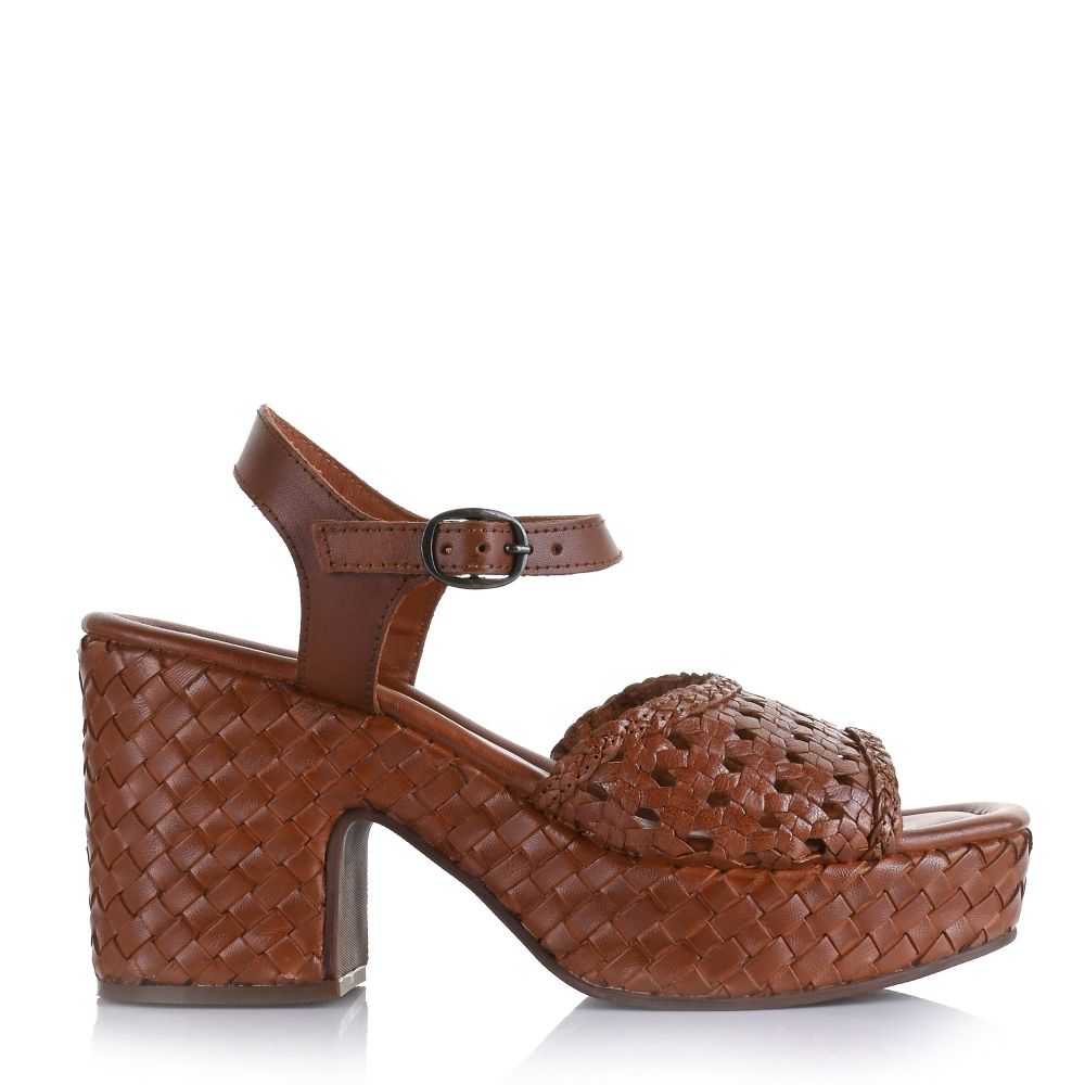 Δερμάτινα Πέδιλα Carmela 161637 Camel