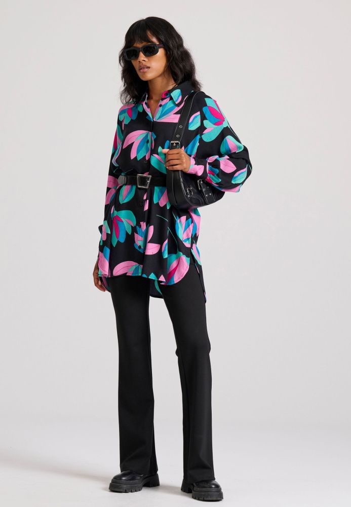 Loose fit μακρύ εμπριμέ πουκάμισο