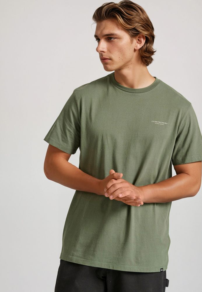 T-shirt με λαιμόκοψη - The essentials