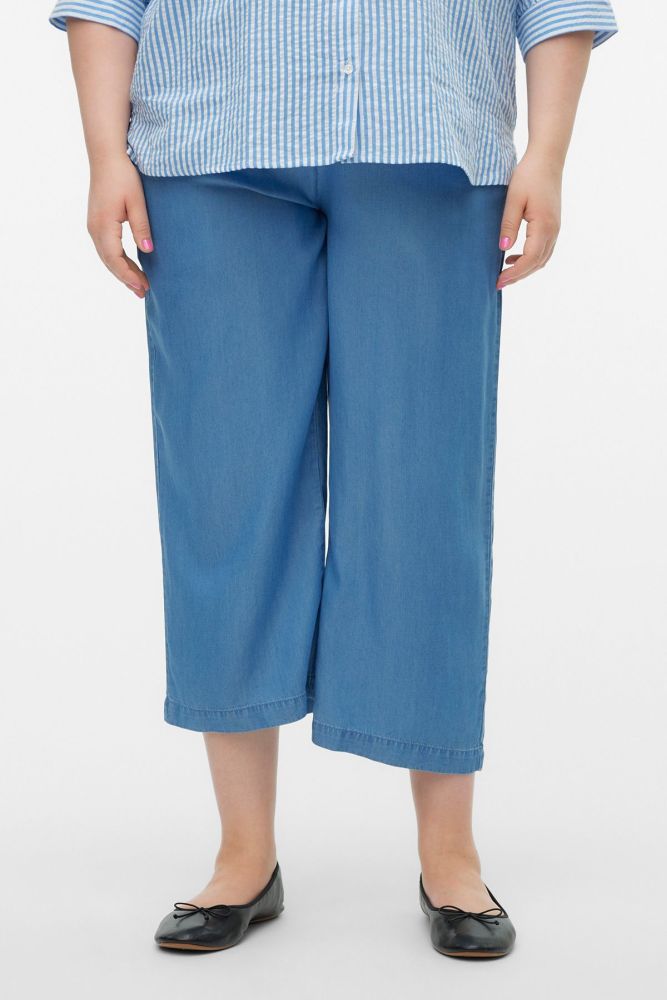 Cropped παντελόνα tencel όψη τζιν VERO MODA