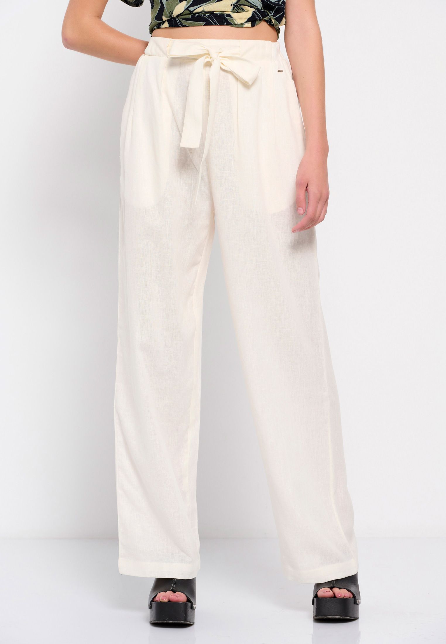 Wide leg παντελόνα με λινό