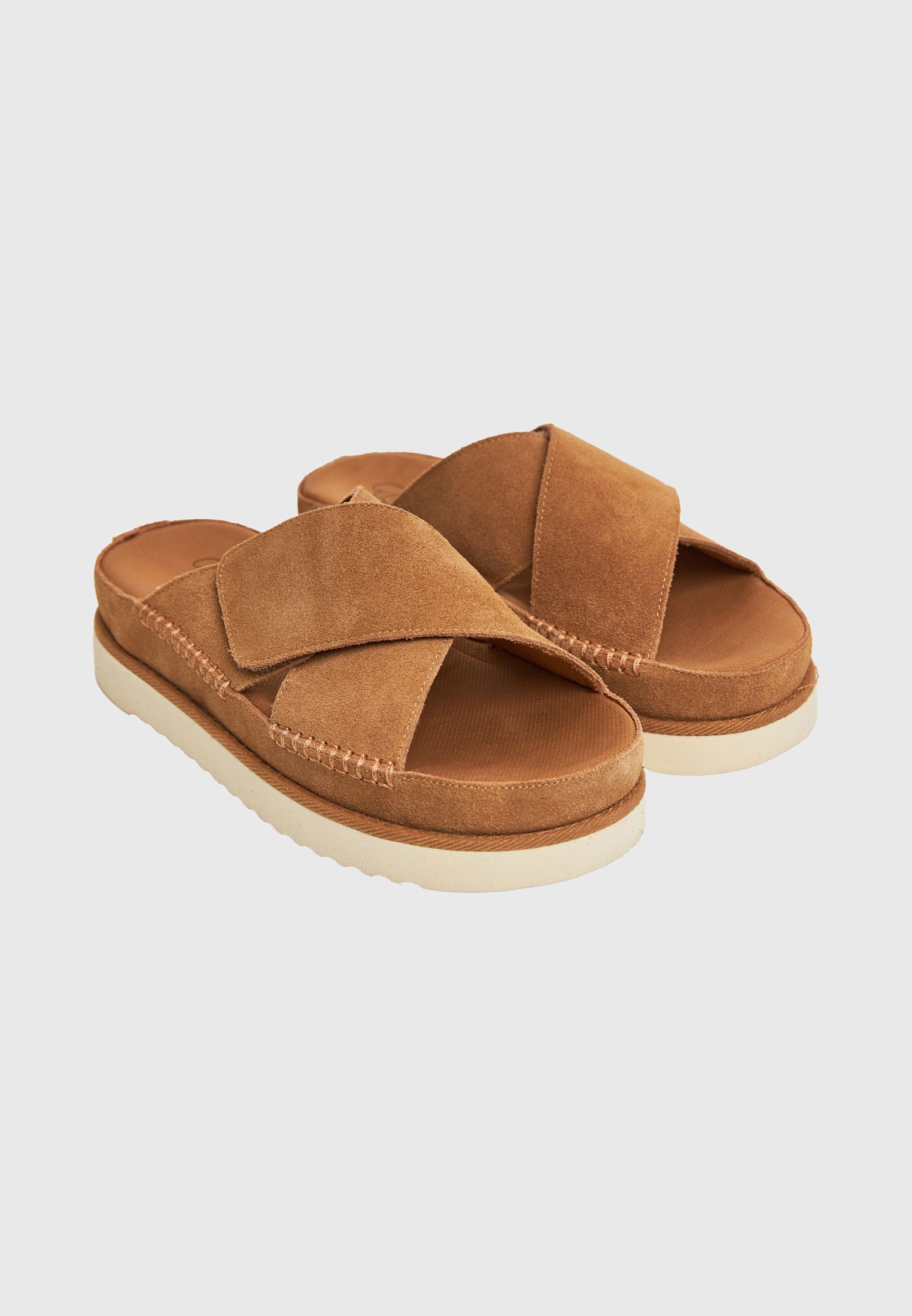 Γυναικεία suede σανδάλια