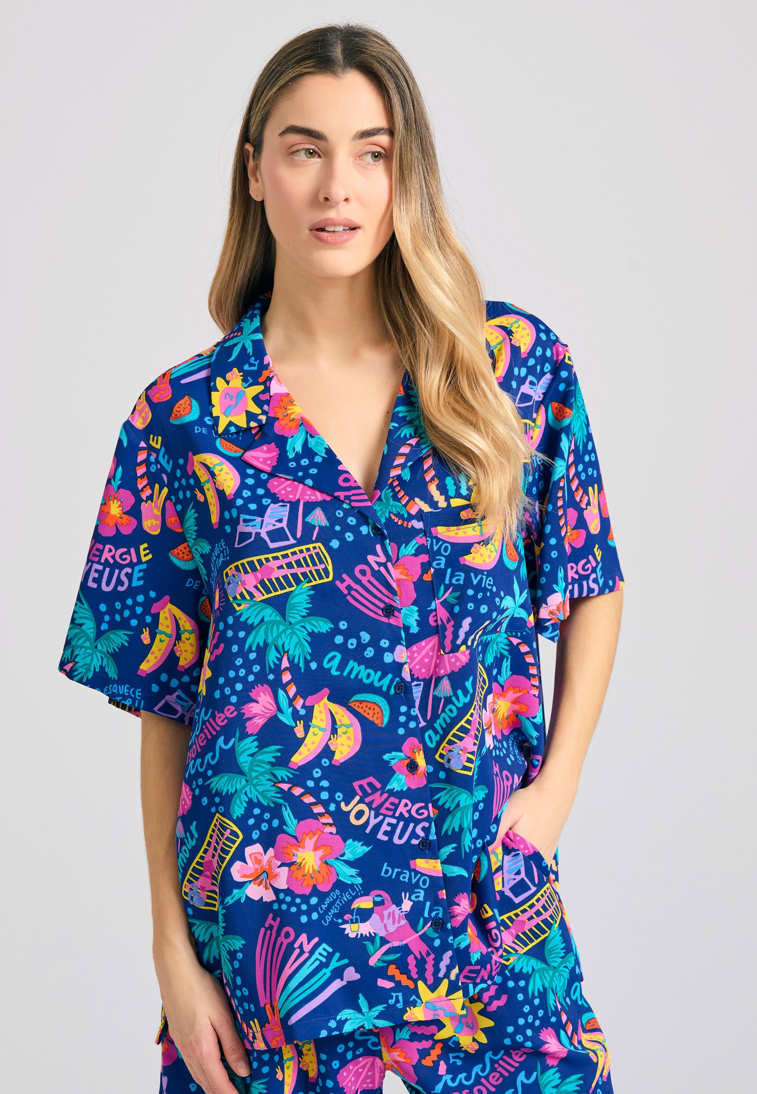 Γυναικείο oversized πουκάμισο με tropical τύπωμα