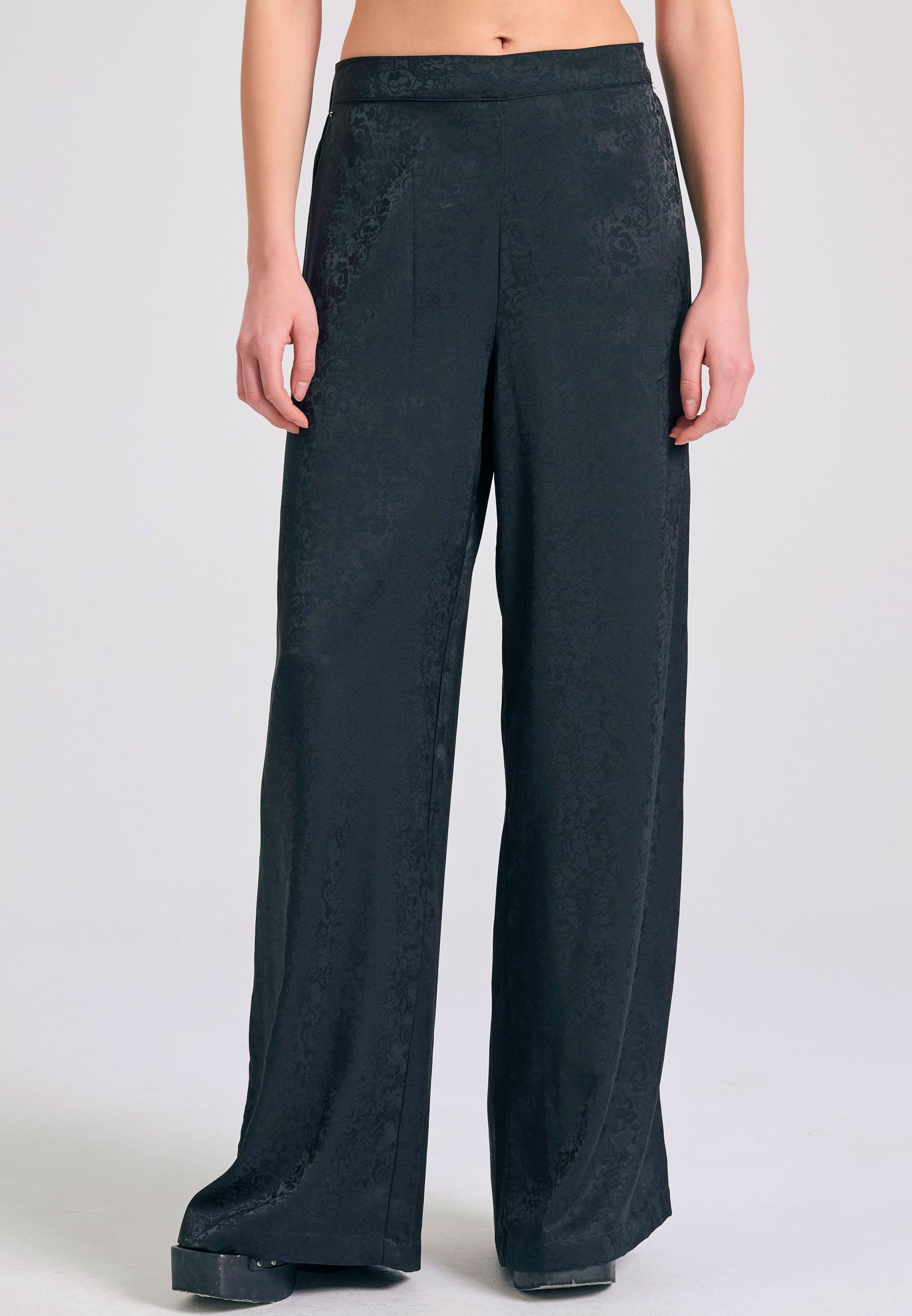 Wide leg παντελόνα σε ζακάρ ύφανση