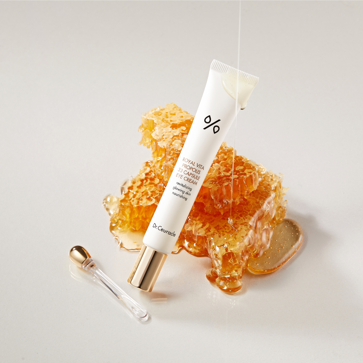 Dr. Ceuracle Royal Vita Propolis 33 Capsule Eye Cream