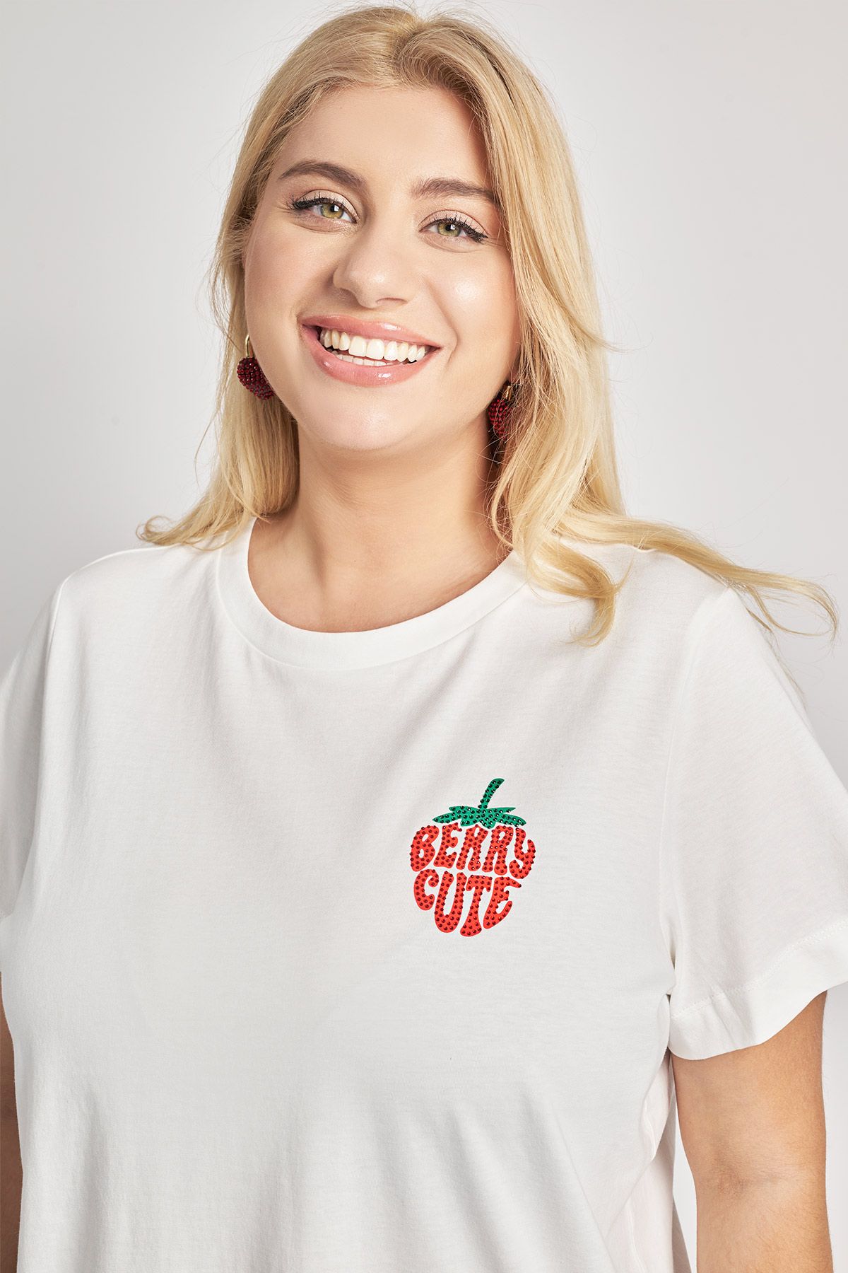 T-shirt από Οργανικό Βαμβάκι με στάμπα φράουλα VERO MODA