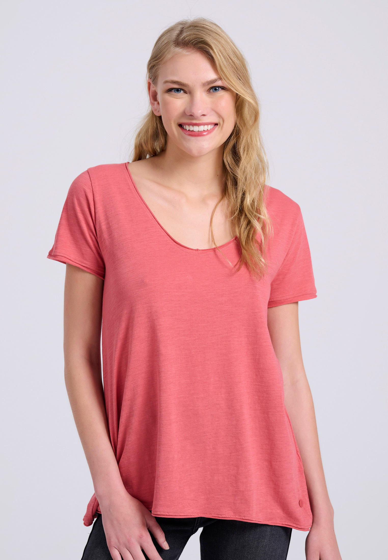 Γυναικείο V-neck μονόχρωμο t-shirt - The essentials