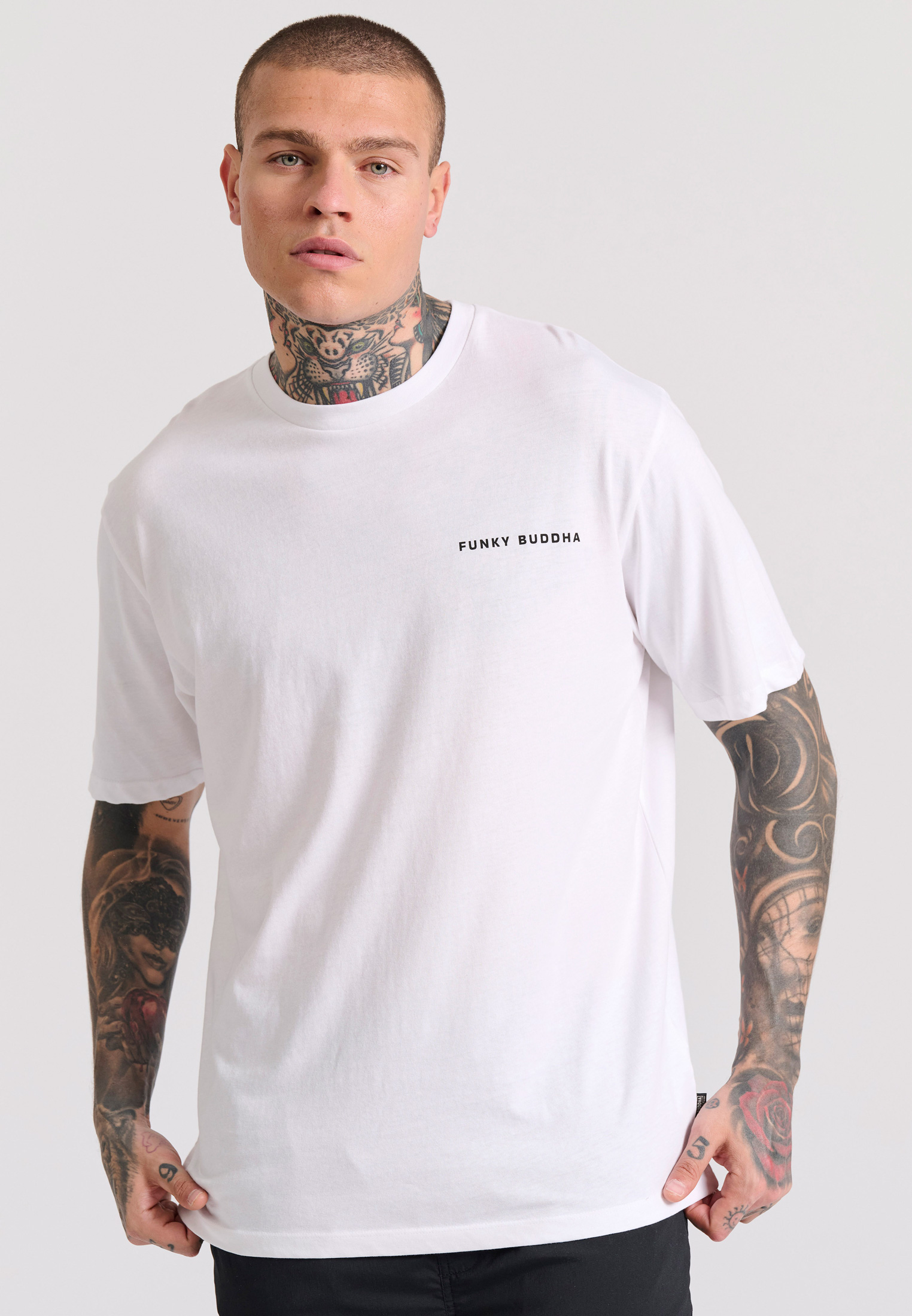 Relaxed fit t-shirt με embossed τύπωμα στην πλάτη