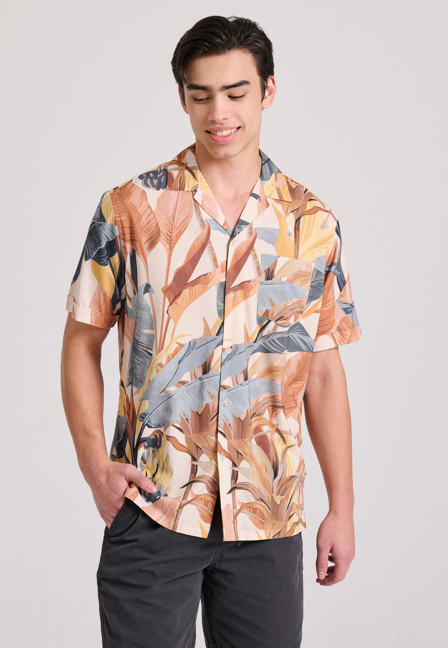 Relaxed fit resort πουκάμισο με all over τύπωμα