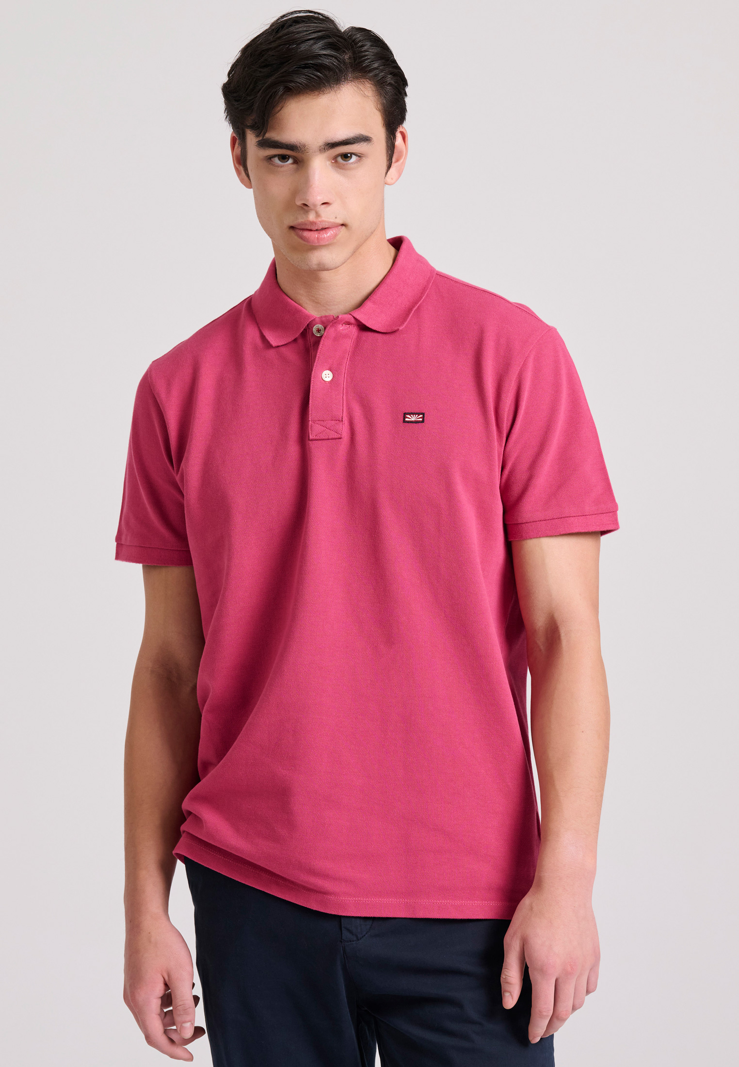 Essential polo μπλούζα με κεντημένο logo