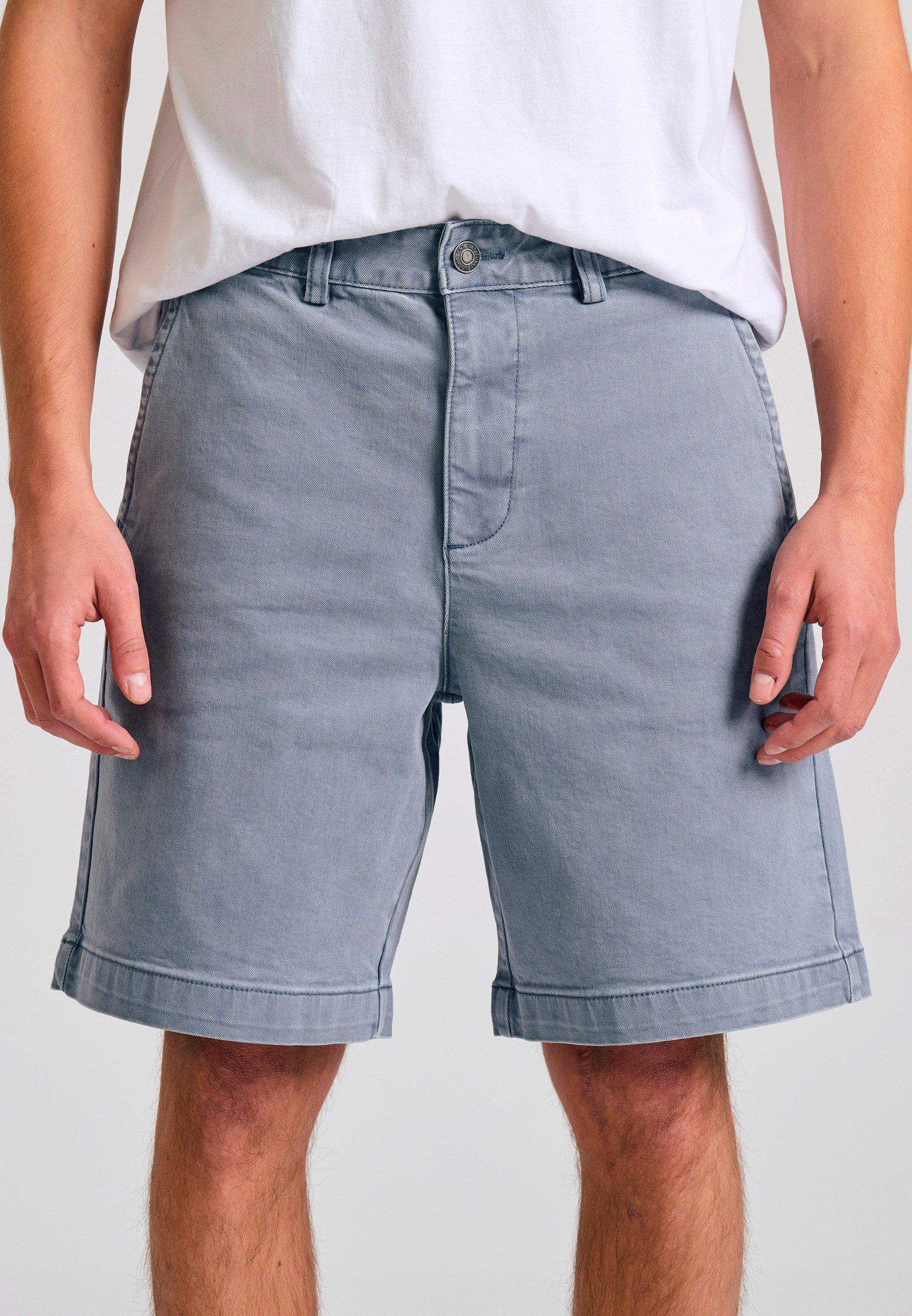 Ανδρική comfort fit garment dyed τζιν βερμούδα