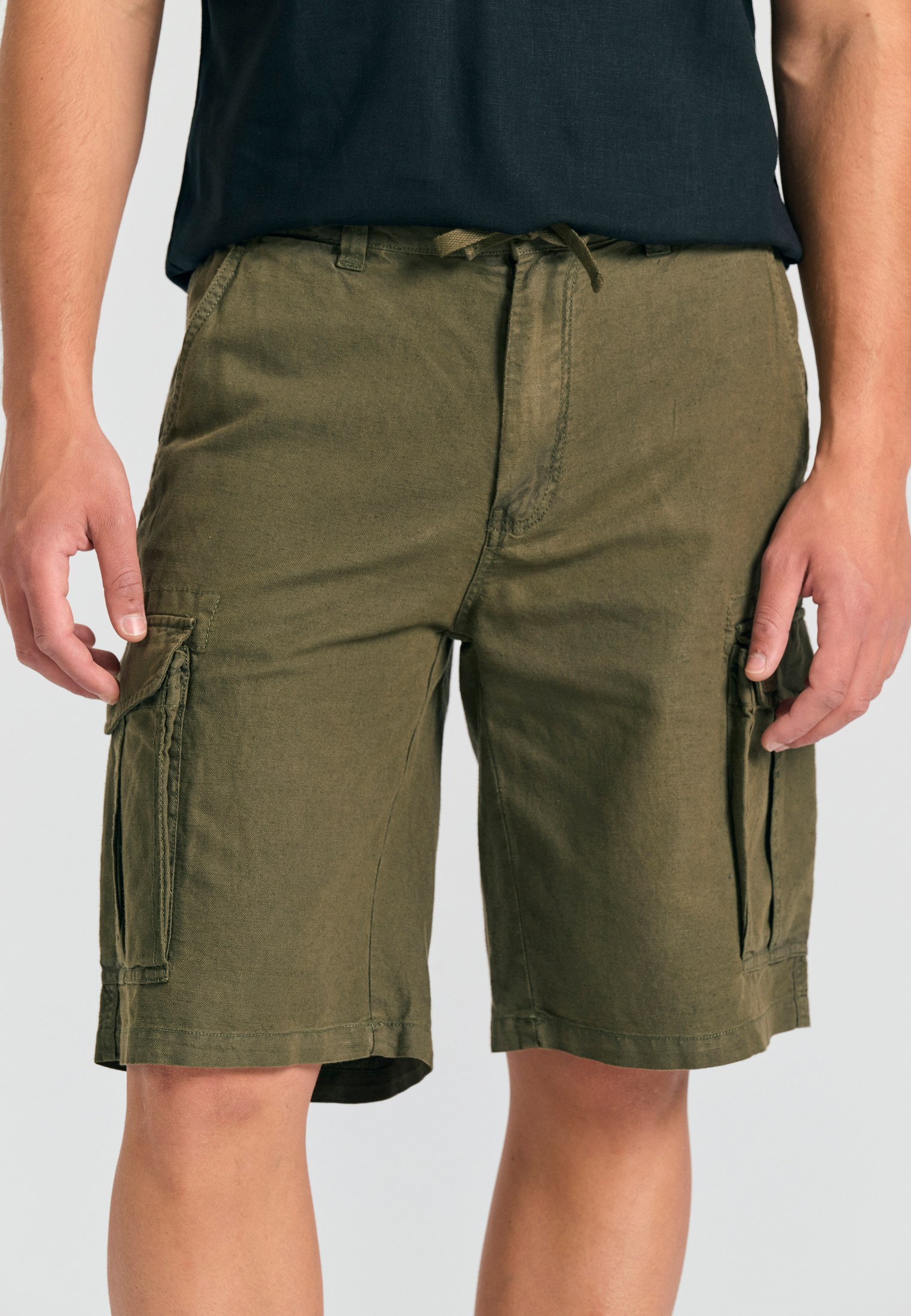 Loose fit linen blend cargo βερμούδα