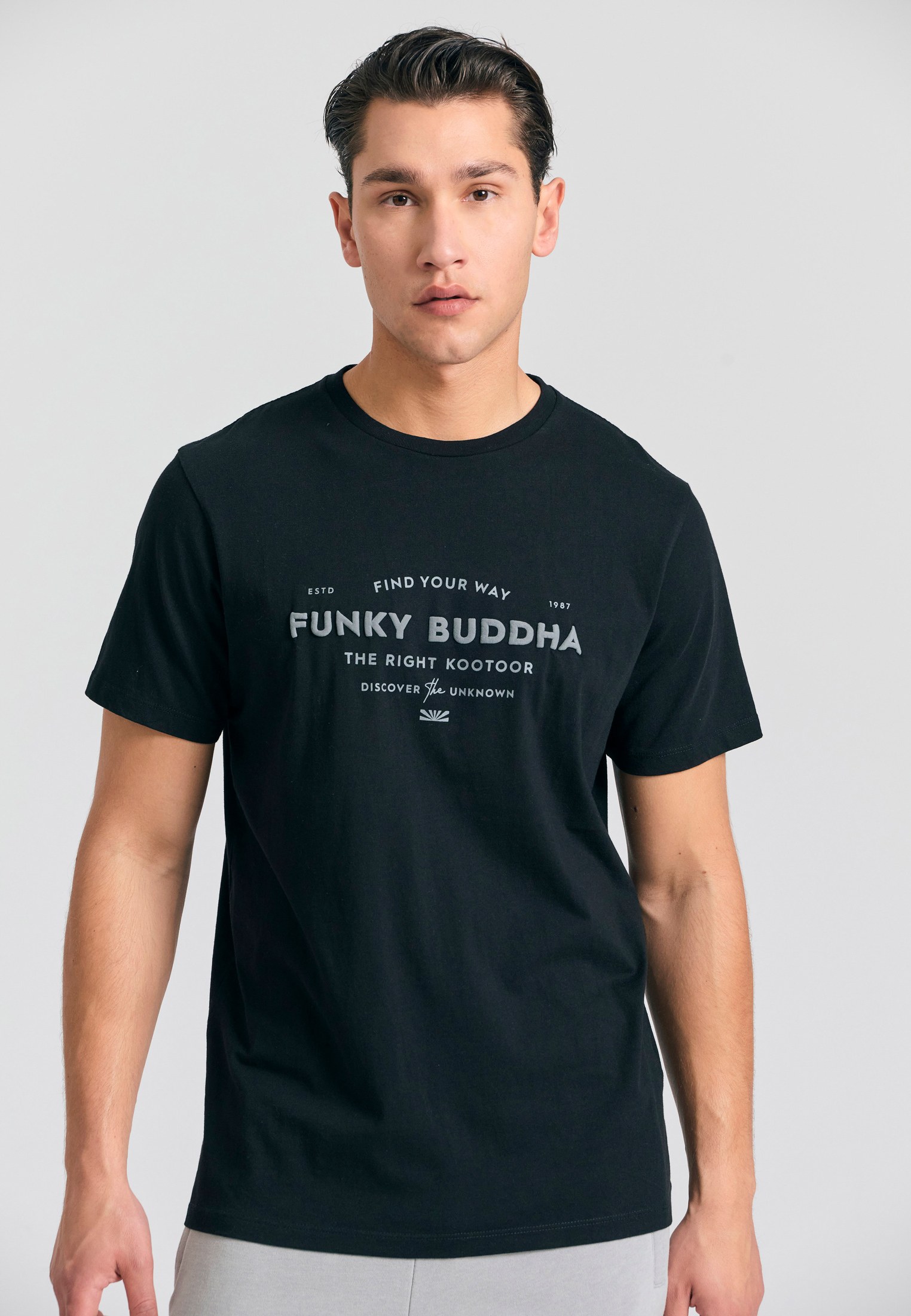 T-shirt με embossed τύπωμα από οργανικό βαμβάκι