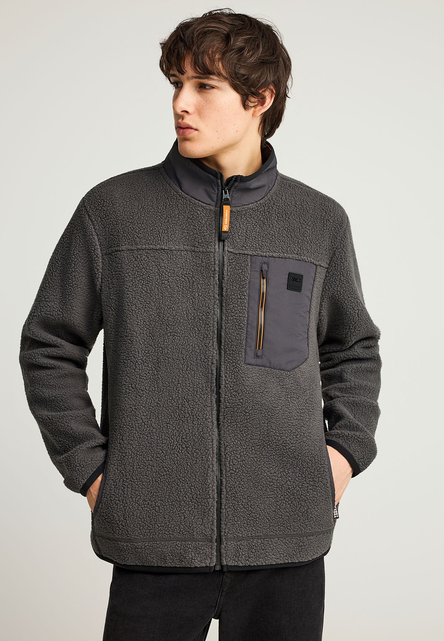 Fleece ζακέτα με τσέπη στο στήθος και φερμουάρ