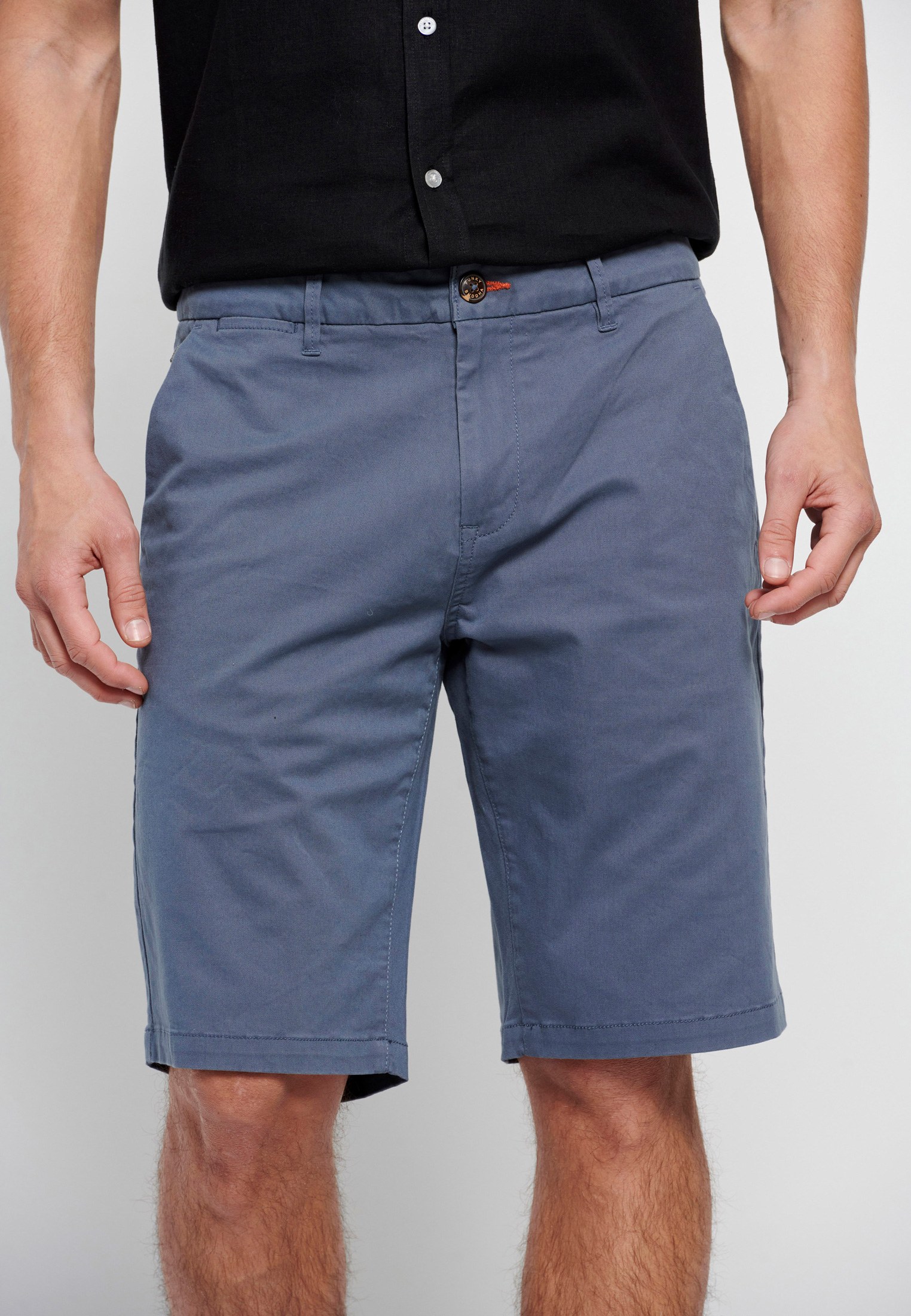 Essential βερμούδα chino