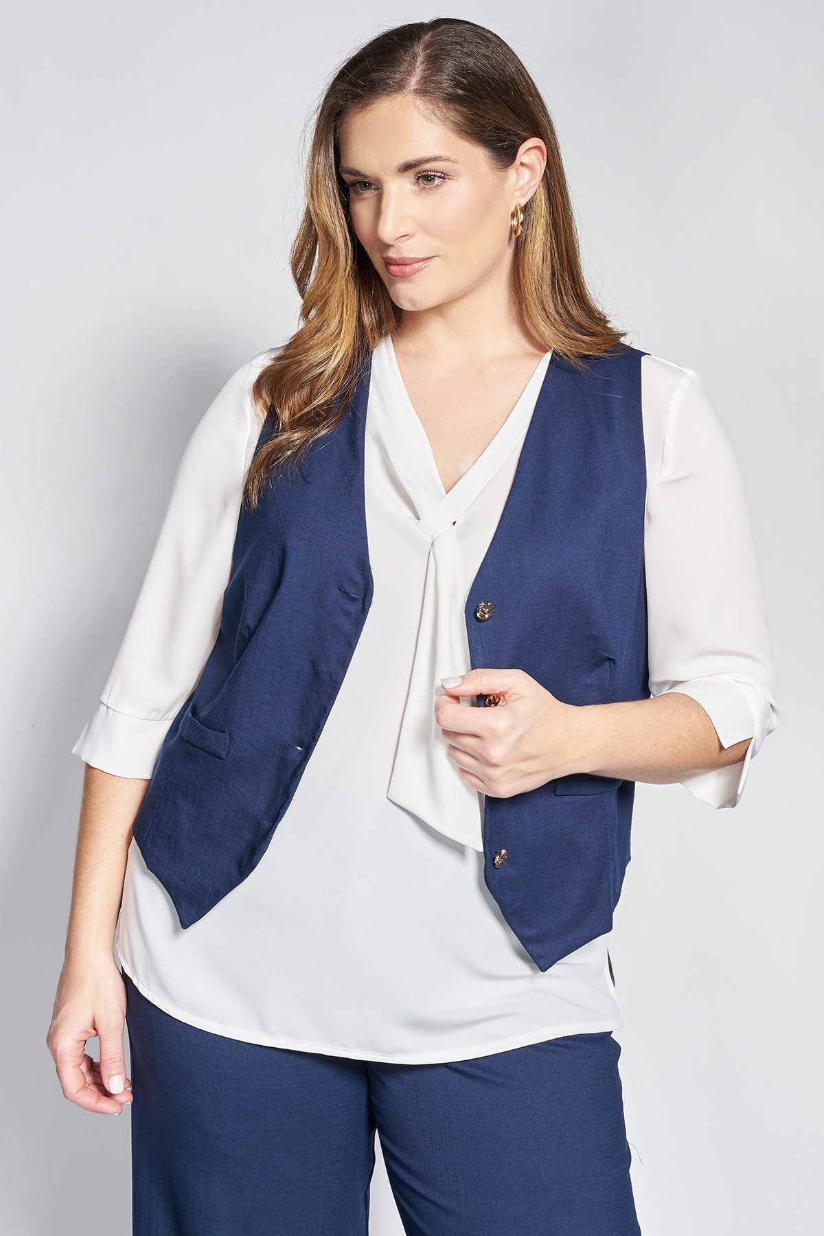 Γιλέκο σε linen look με κουμπιά