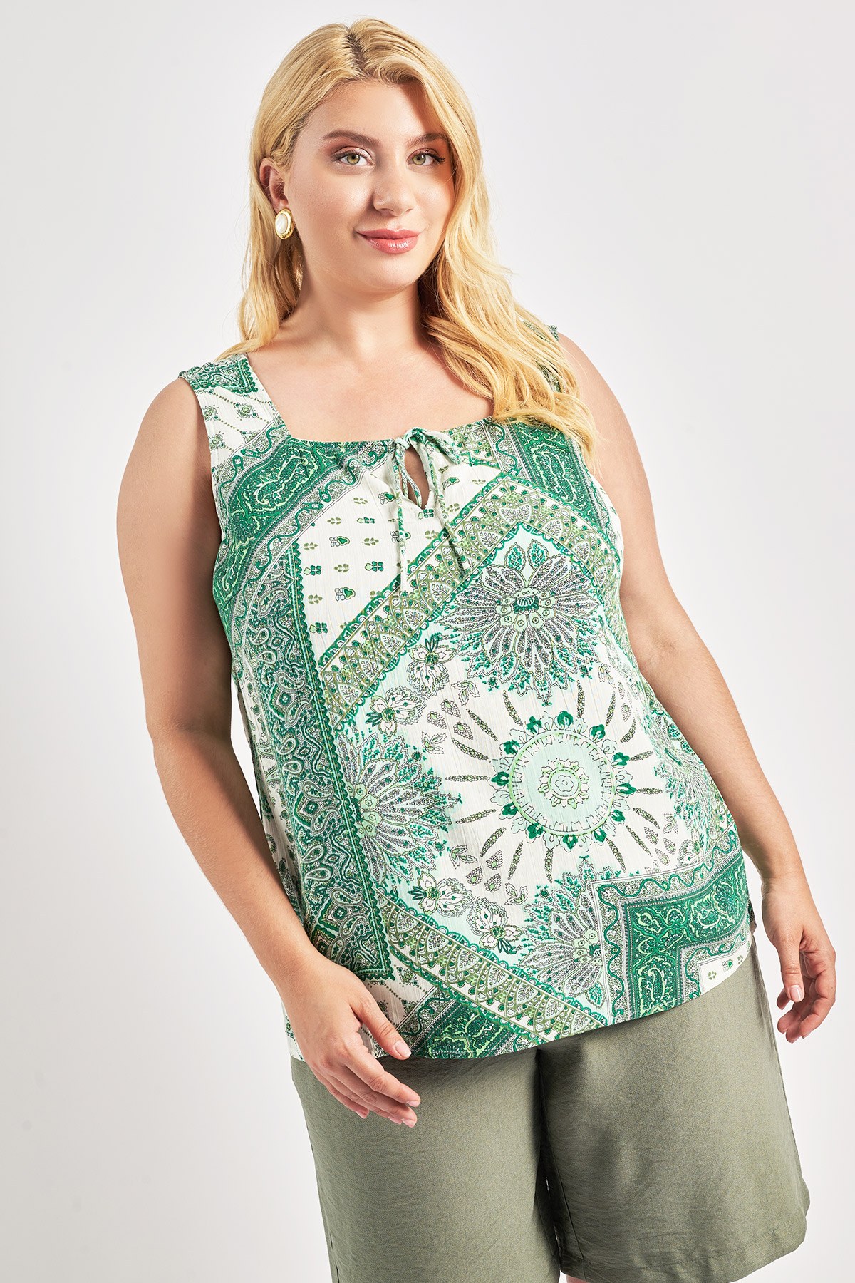 Μπλούζα εμπριμέ patchwork VERO MODA