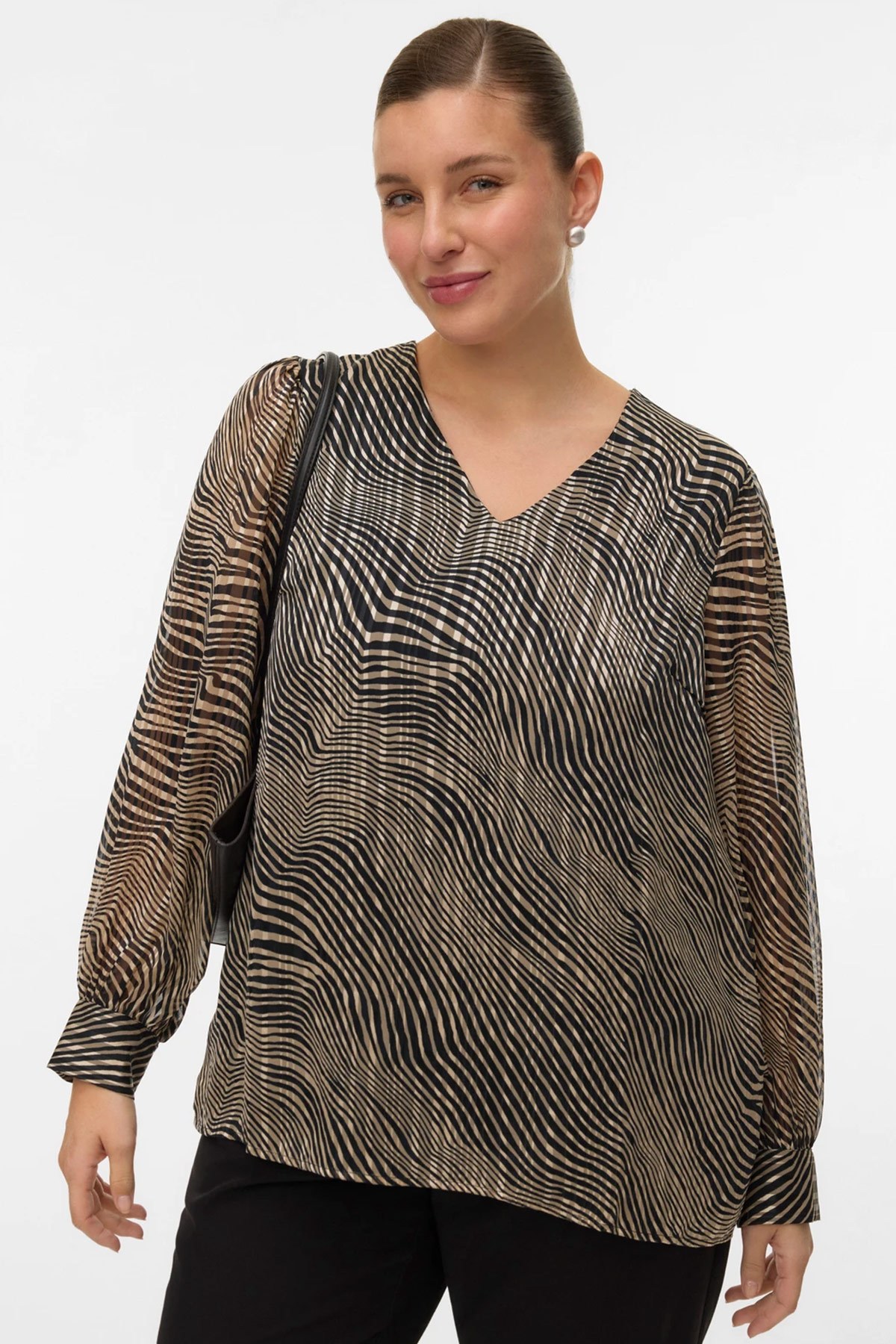 Chiffon μπλούζα σε γεωμετρικό εμπριμέ VERO MODA