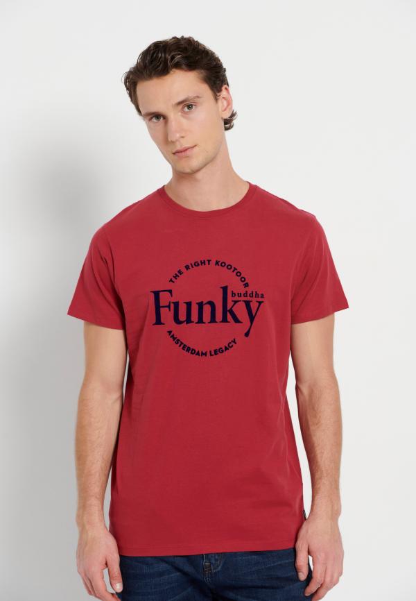 T-shirt με τύπωμα στο στήθος