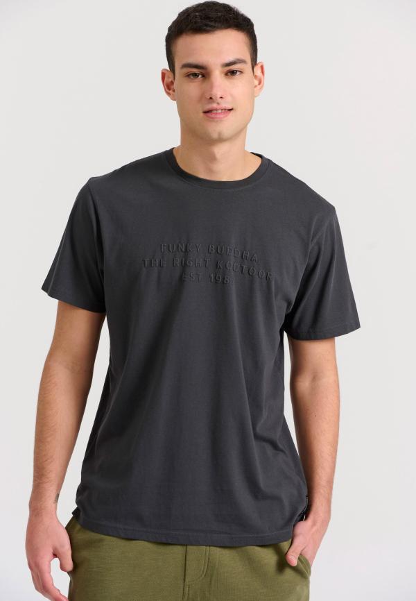 T-shirt με embossed τύπωμα στο στήθος