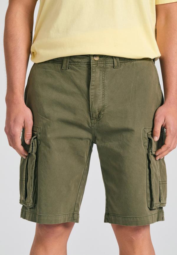 Loose fit garment dyed cargo βερμούδα